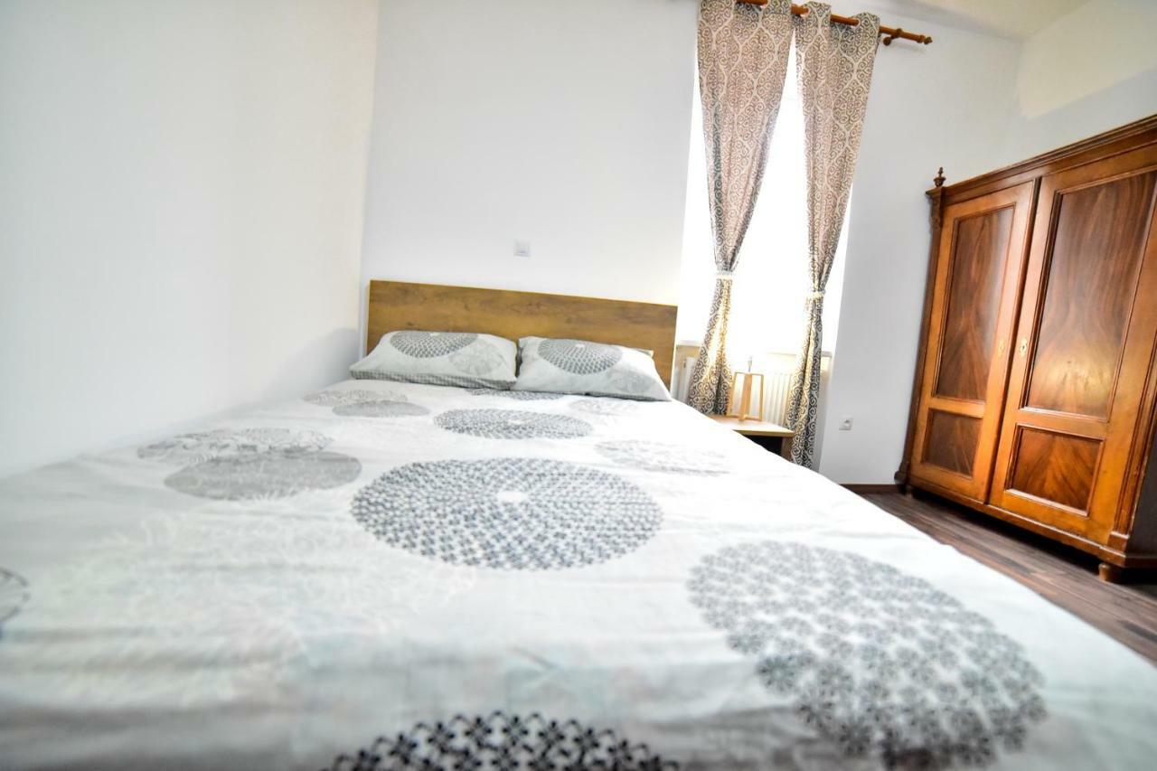 Flh - Central Apartments Σίμπιου Εξωτερικό φωτογραφία