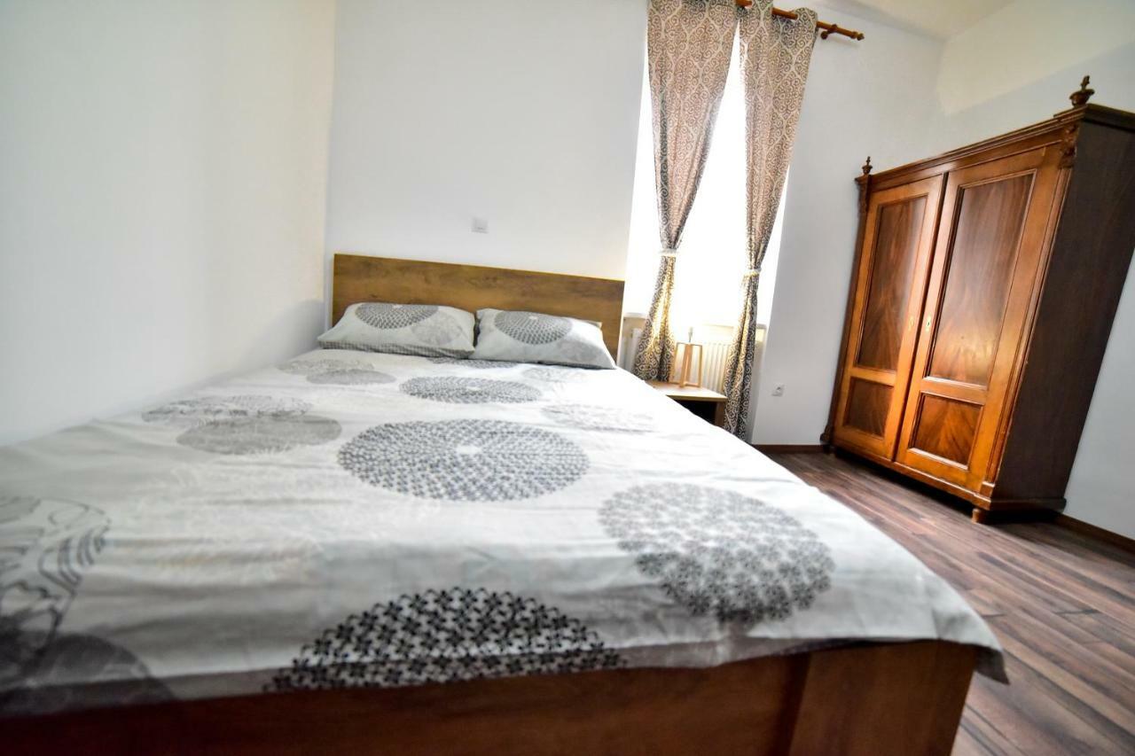 Flh - Central Apartments Σίμπιου Εξωτερικό φωτογραφία